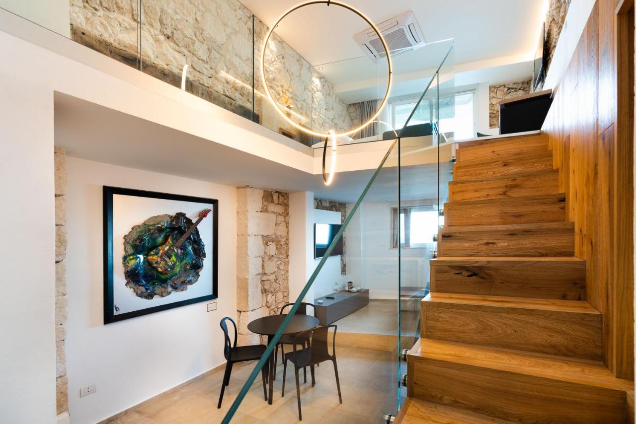 Re Dionisio Luxury Suites Сиракуза Екстериор снимка